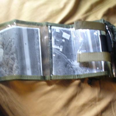 Command 13 brassard ouvert