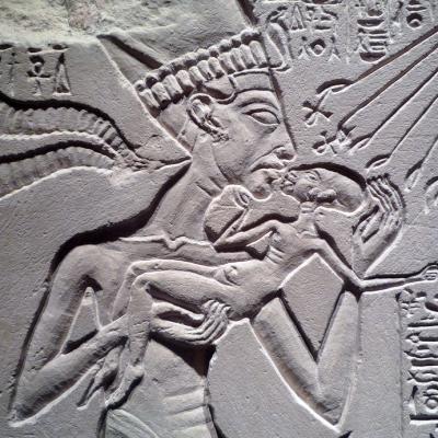 D akhenaten ancient aliens