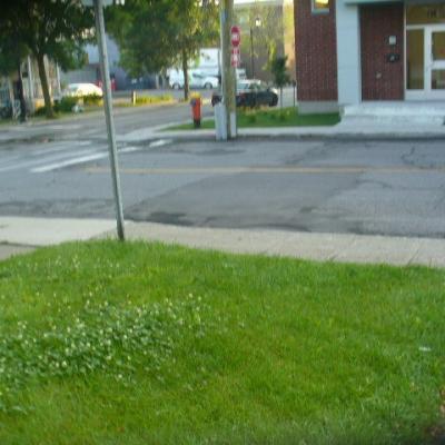 E devant coin dorion a